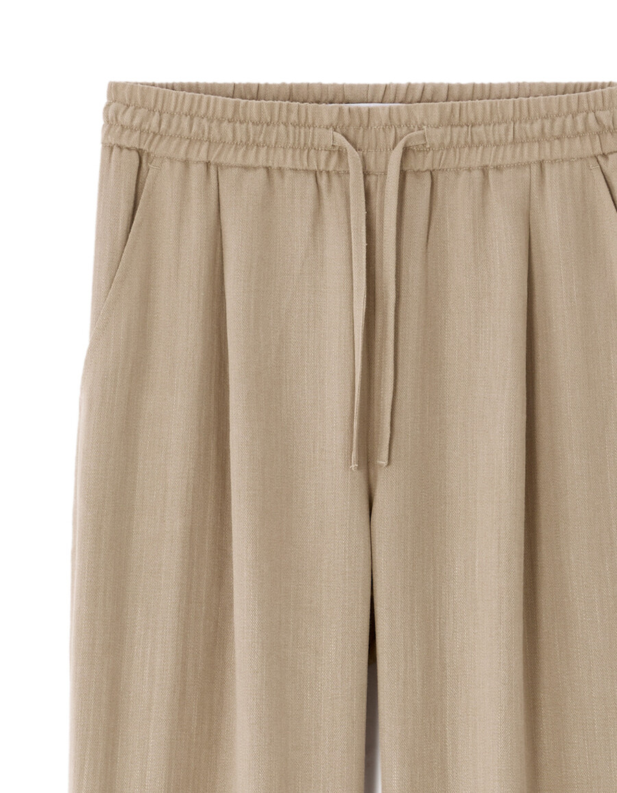 strukturierte locker sitzende hose