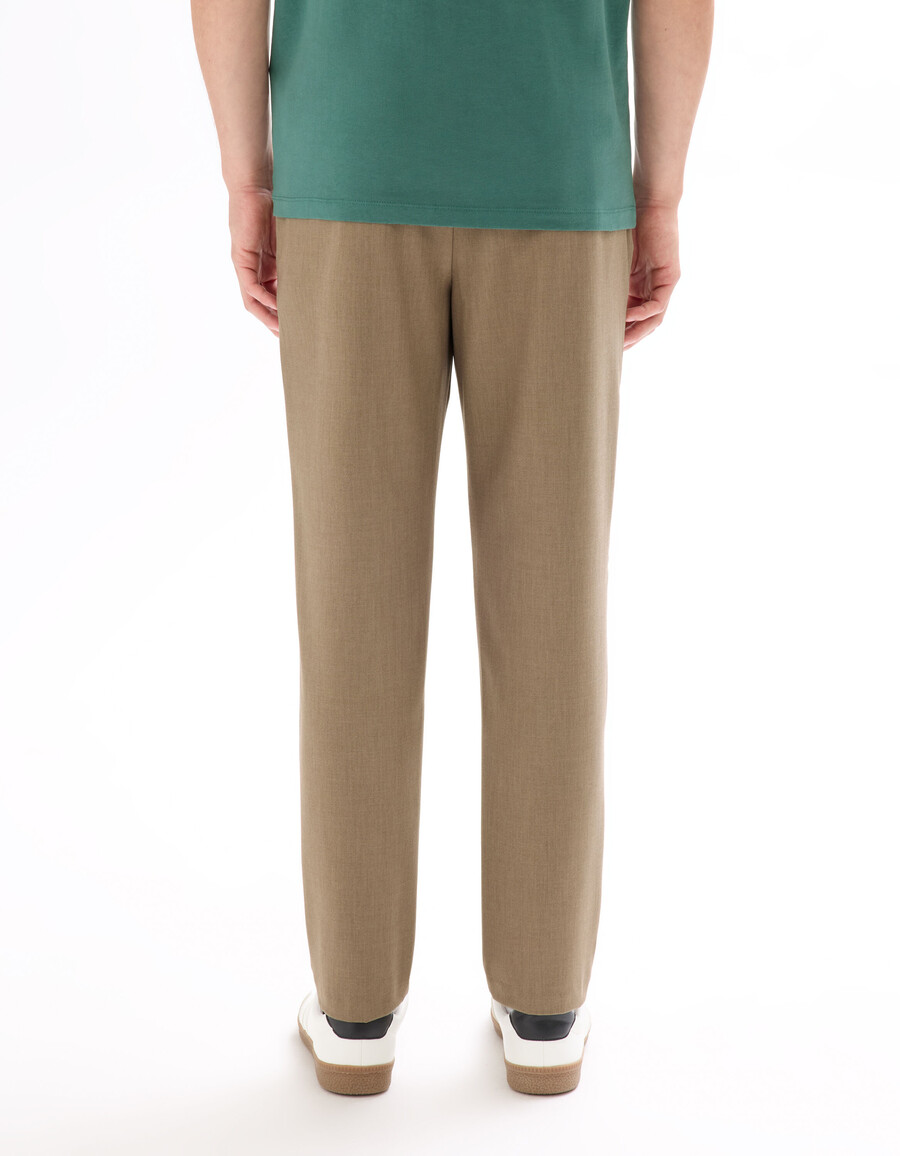hellbeige schmal geschnittene stretchhose in 78-länge für den ganzen tag