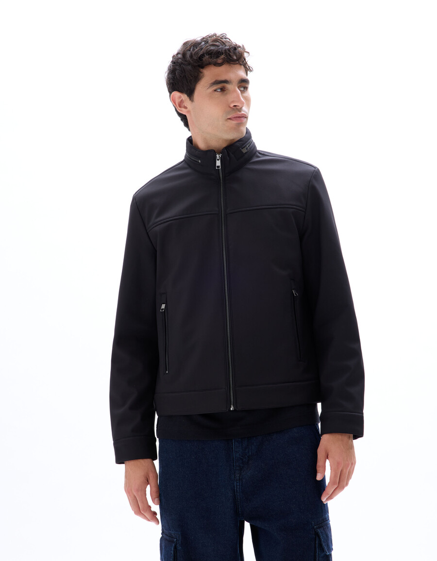 softshelljacke mit stehkragen