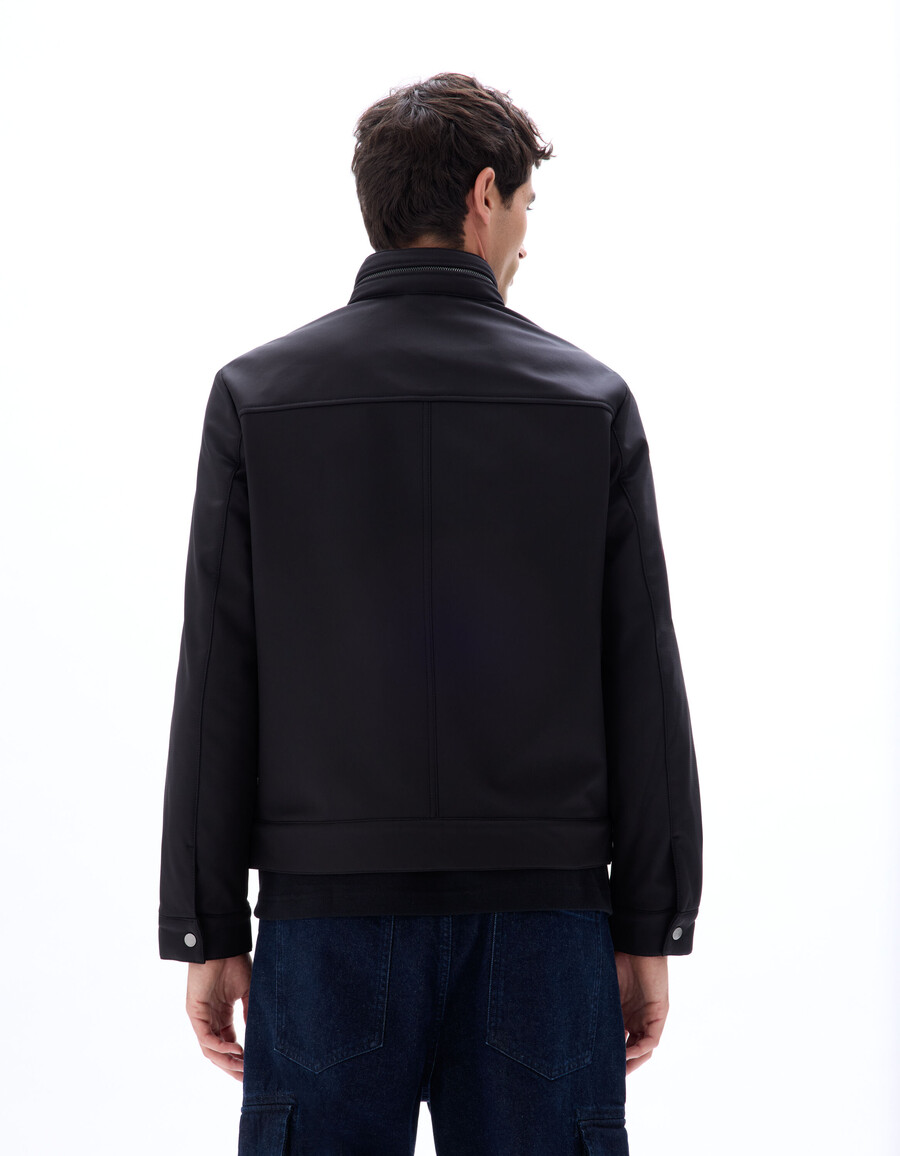 softshelljacke mit stehkragen
