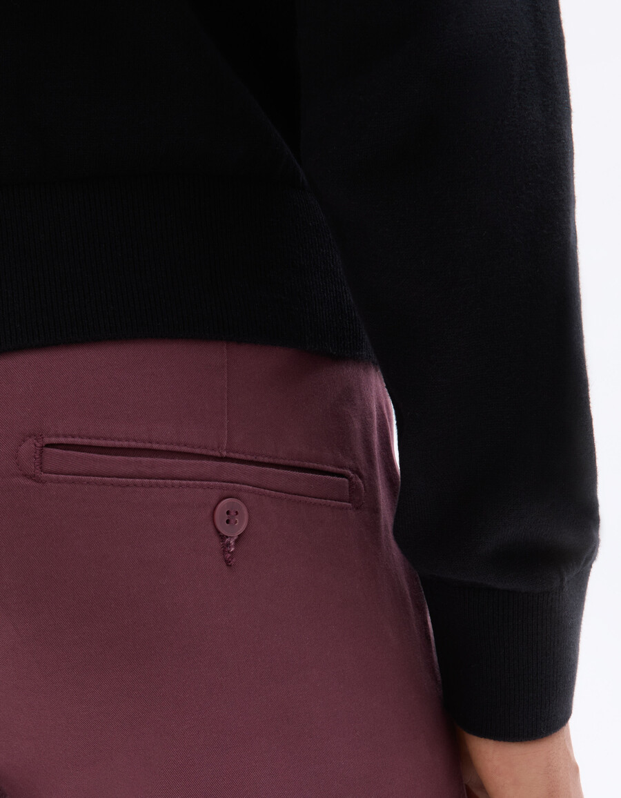 schmal geschnittene chino-hose aus stretch-baumwolle