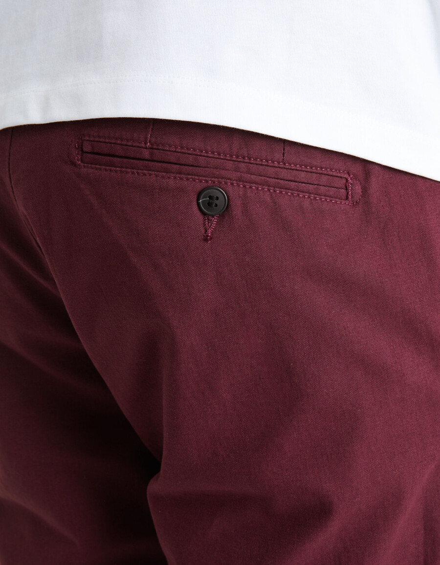 gerade geschnittene chino-hose aus stretch-baumwolle