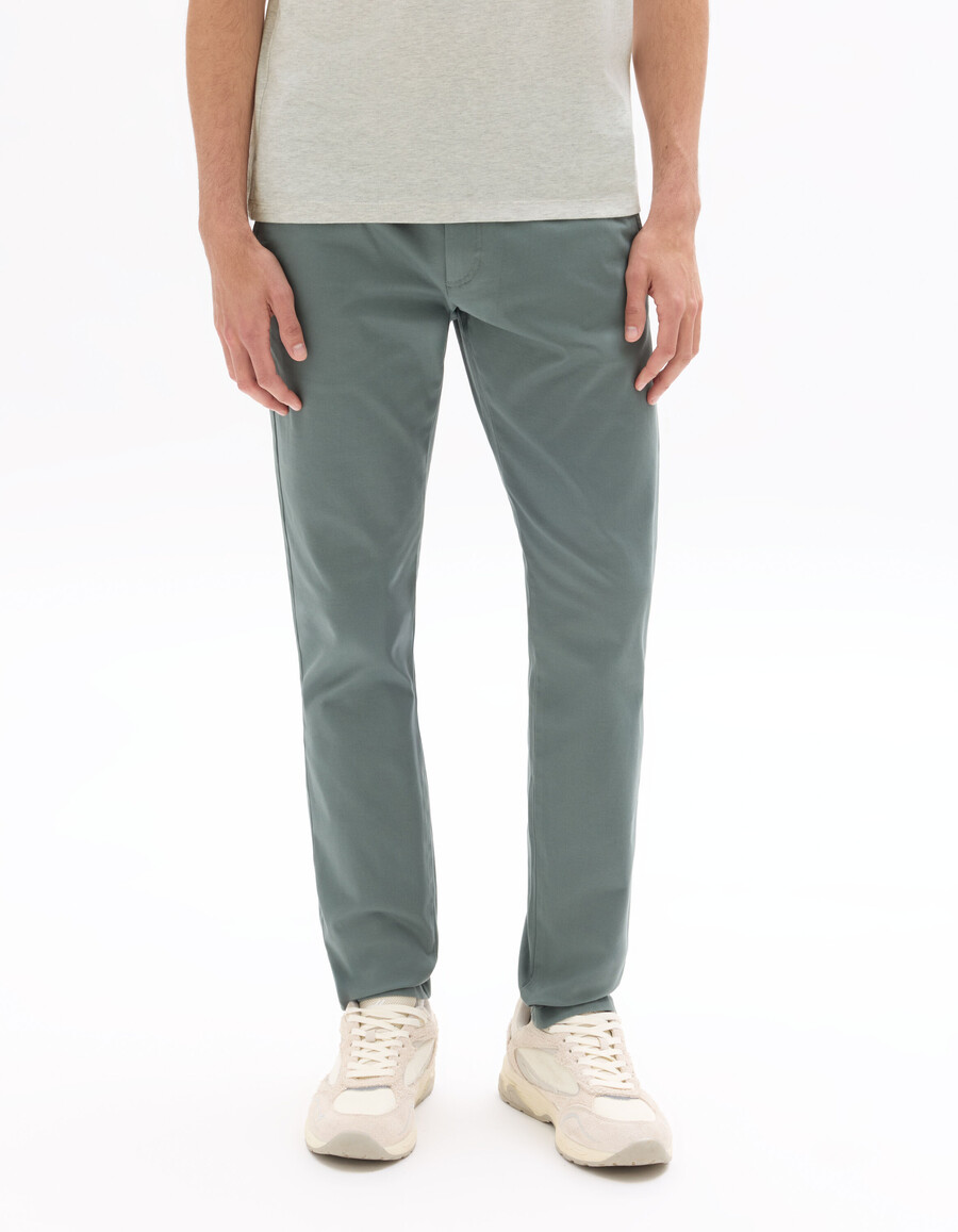 schmal geschnittene chino-hose aus stretch-baumwolle