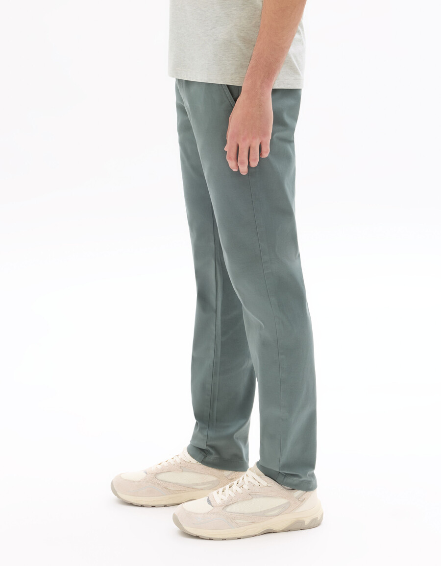 schmal geschnittene chino-hose aus stretch-baumwolle