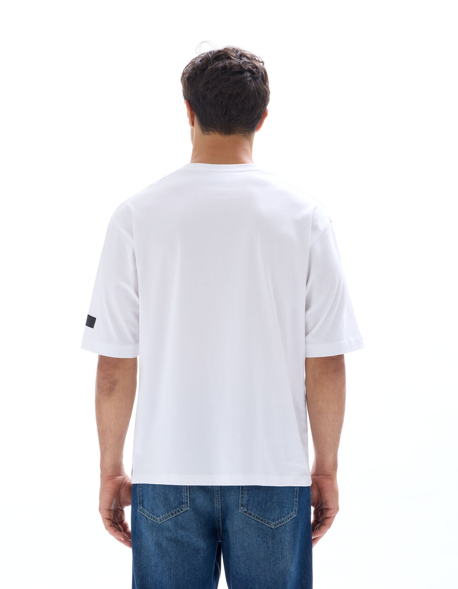 einteiliges weißes oversize-t-shirt