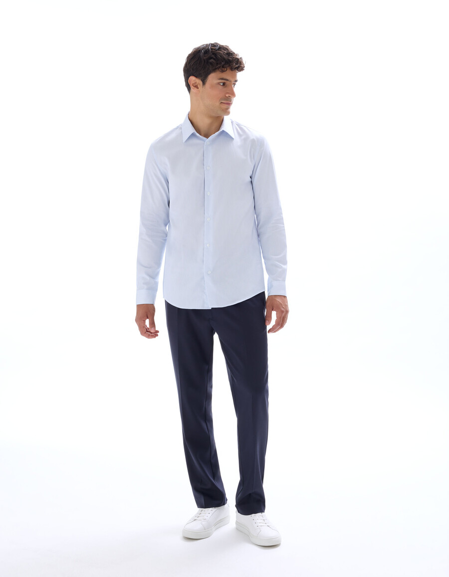 gerade geschnittene chino-hose aus stretch-twill