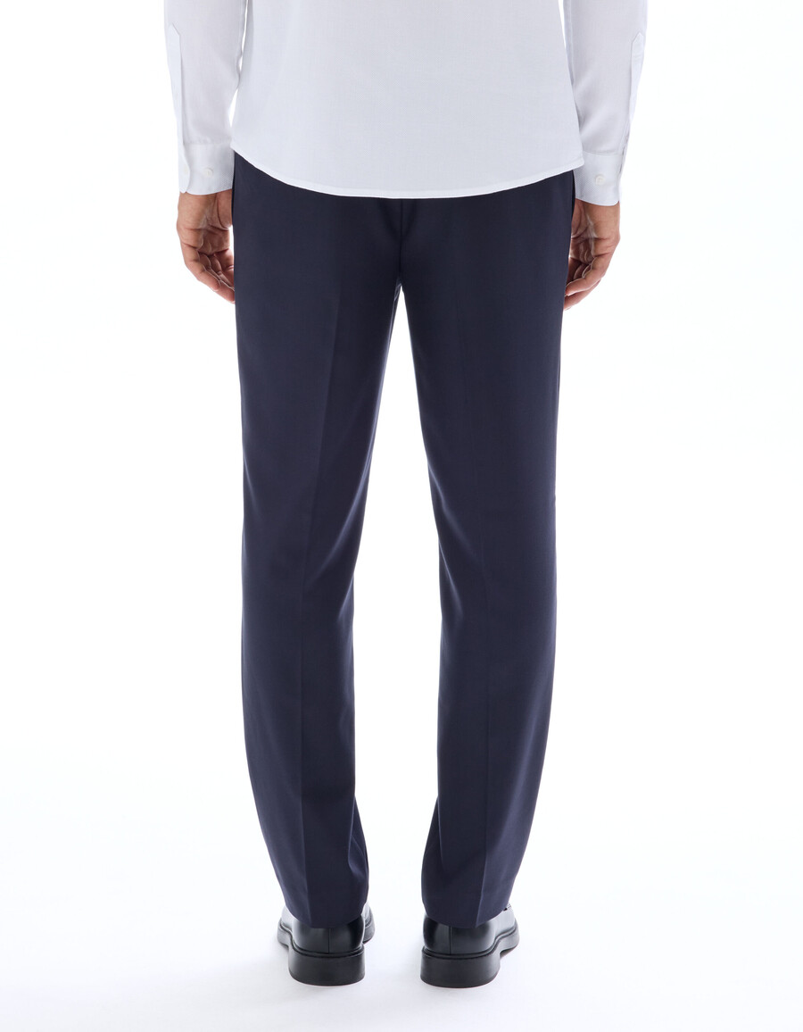 gerade geschnittene chino-hose aus stretch-twill