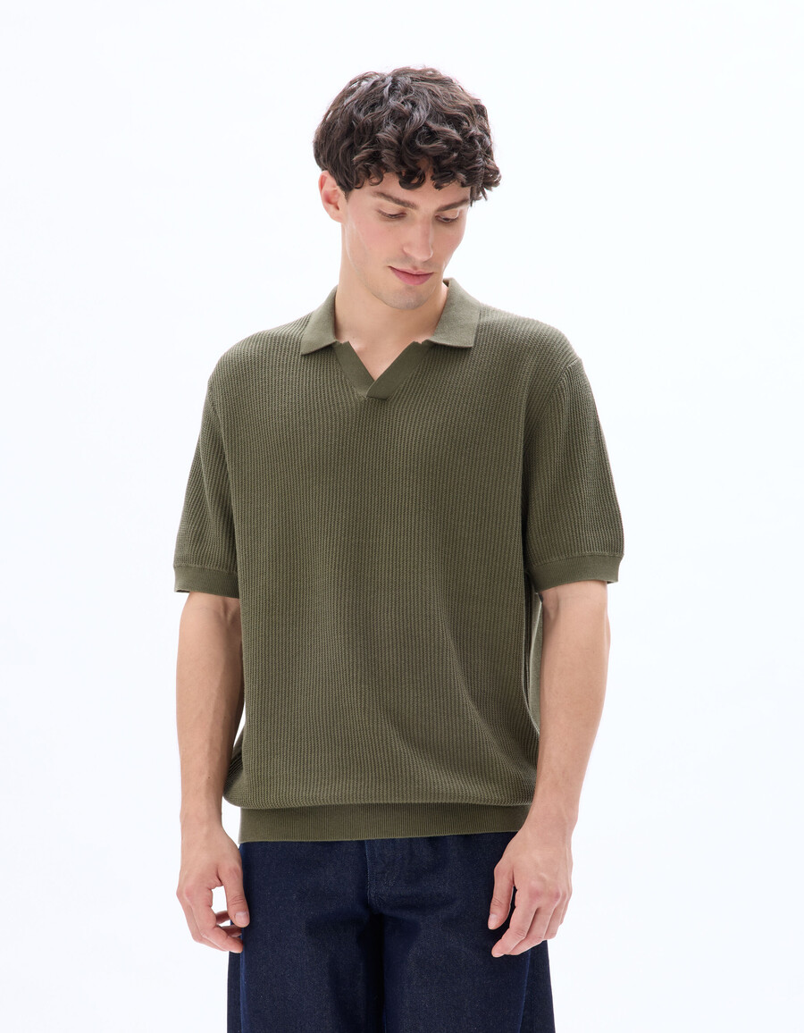kastenförmiges poloshirt aus strukturiertem strickmaterial 100 baumwolle