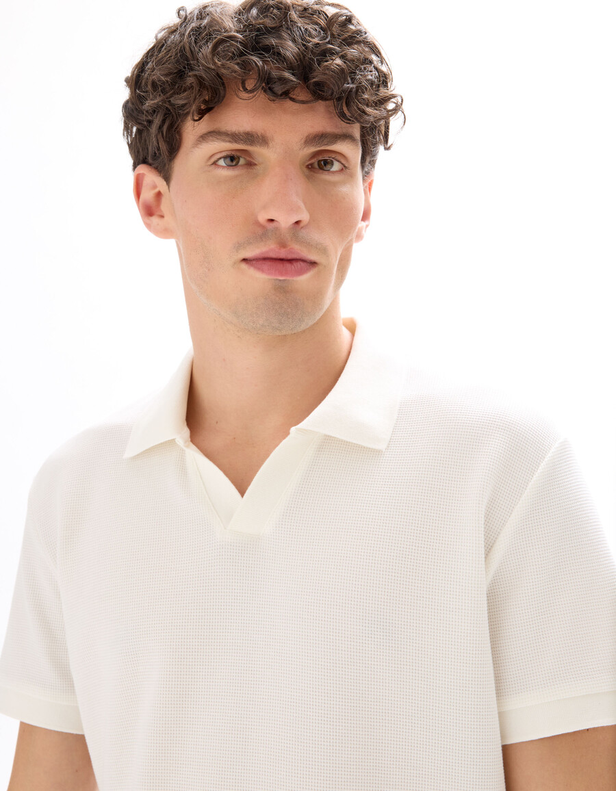 poloshirt mit regulärer passform und waffelstrickmuster