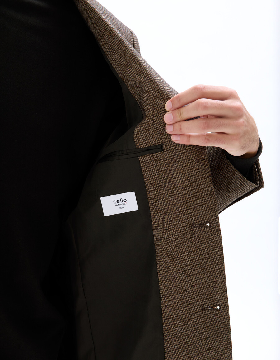 schmal geschnittener karierter blazer