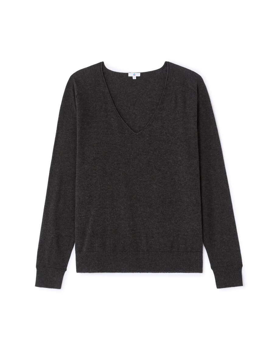 weicher v-ausschnitt-pullover