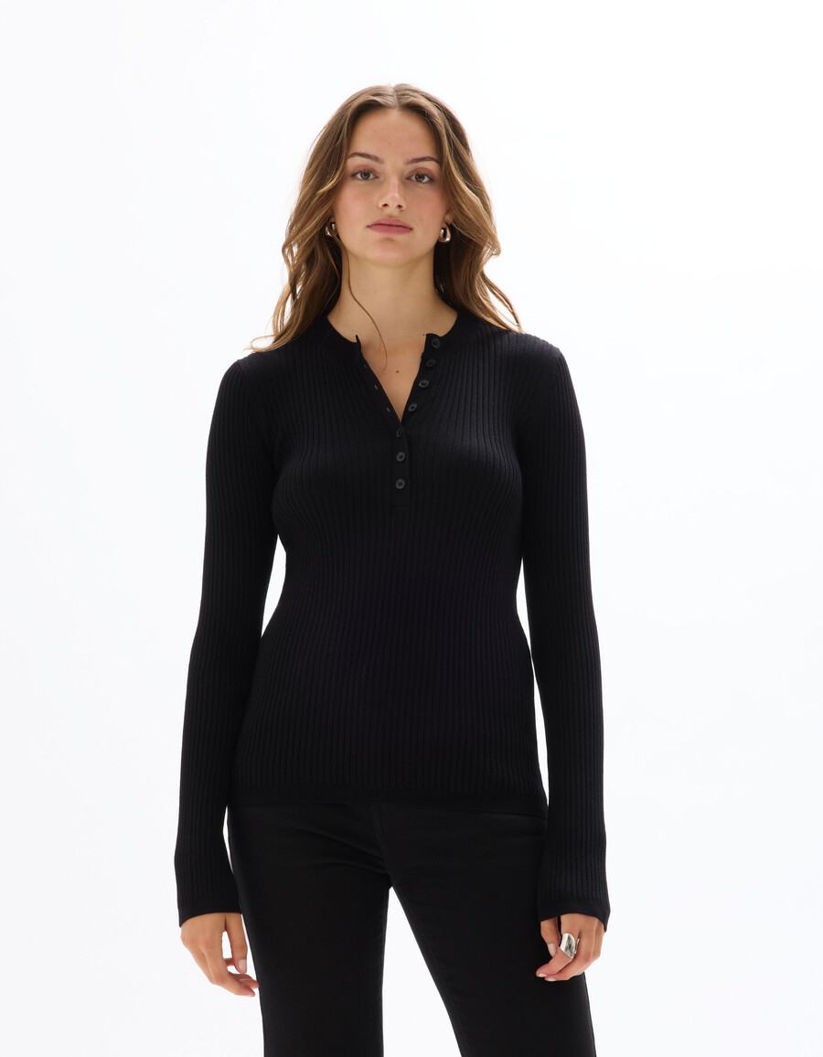 pullover mit knopfleiste und rundhalsausschnitt