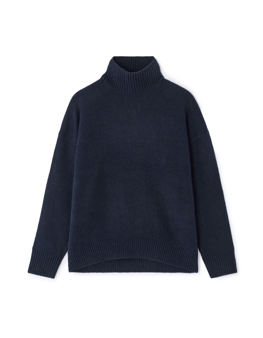 rollkragenpullover aus luftgestricktem material