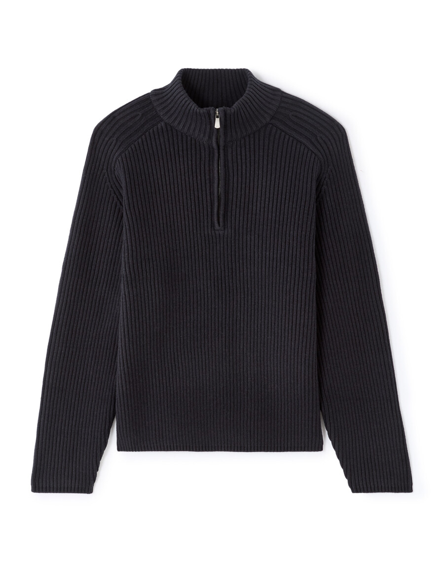 gerippter strickpullover mit truckerkragen
