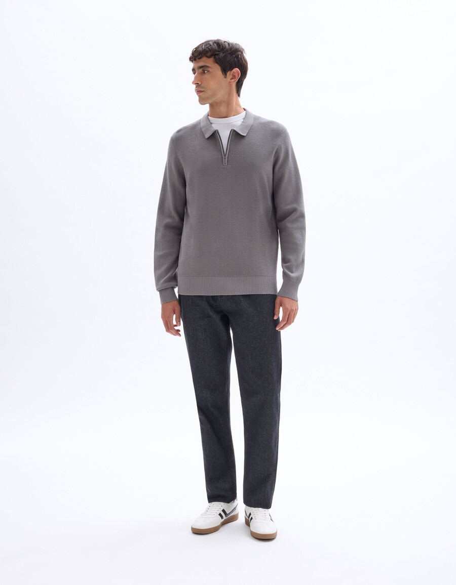 polo-pullover mit geprägtem reißverschluss