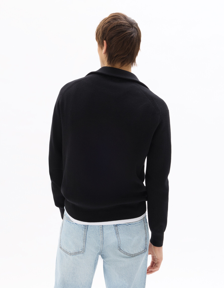 schwarzer gerippter rollkragenpullover mit reißverschluss