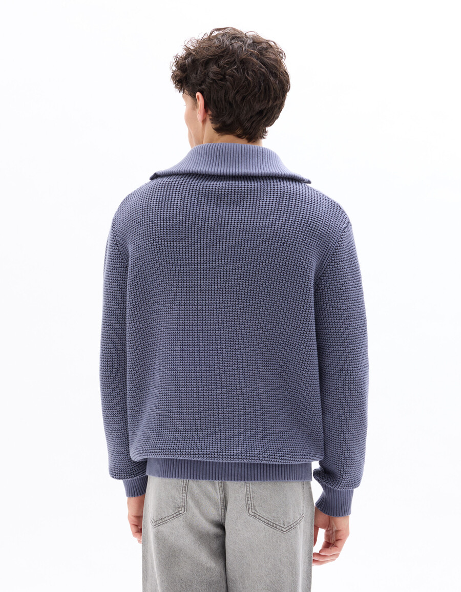 waffelstrickpullover mit reißverschluss am kragen und lockerer passform