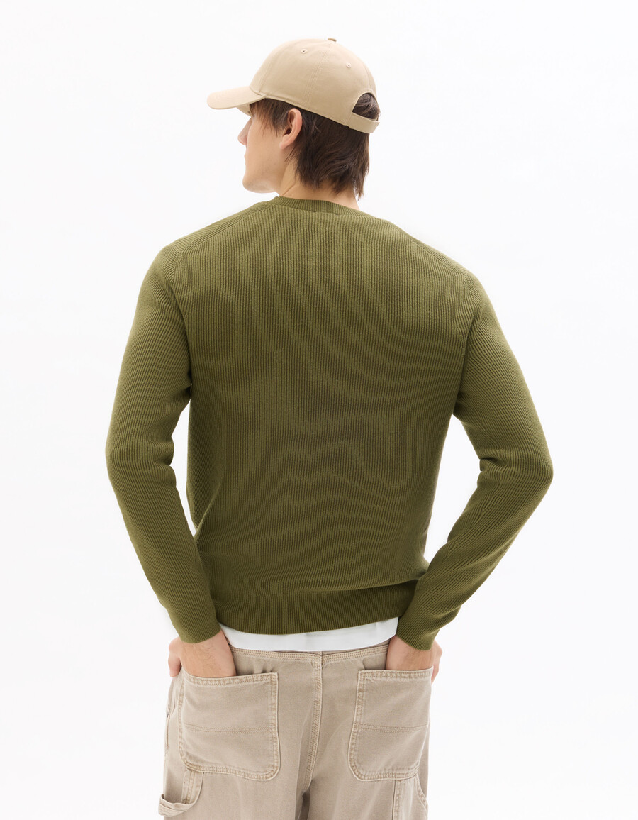 gerippter pullover mit rundhalsausschnitt