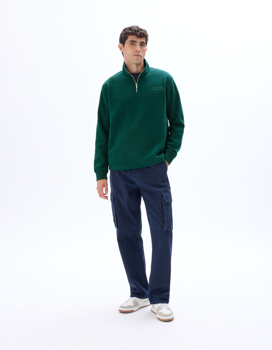 sweatshirt in regulärer passform mit besticktem truckerkragen