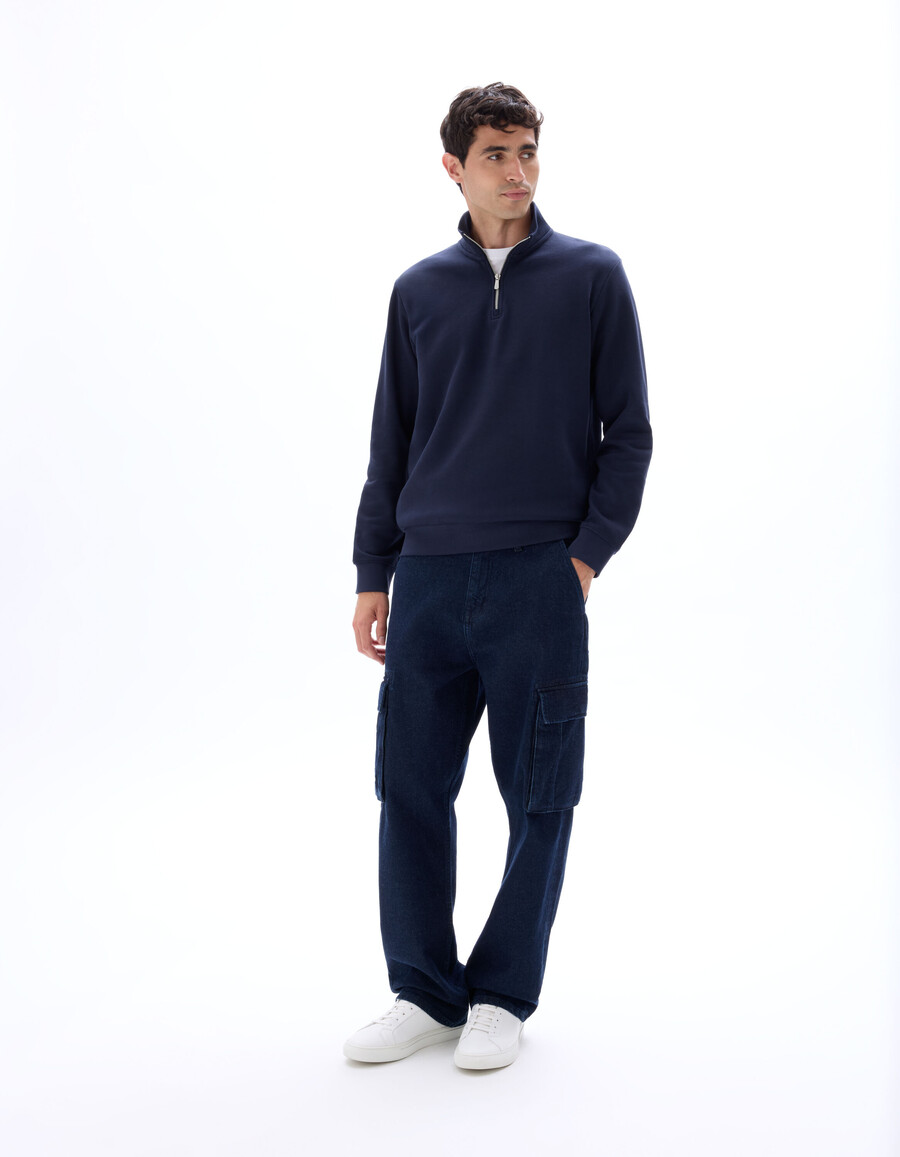 sweatshirt mit truckerkragen in regulärer passform
