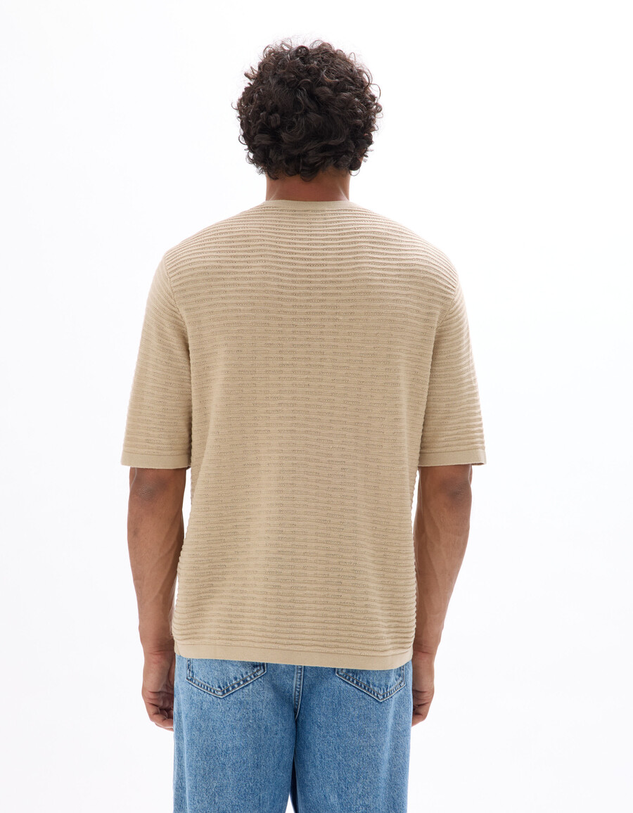 kastenförmiges offen gestricktes t-shirt mit rundhalsausschnitt