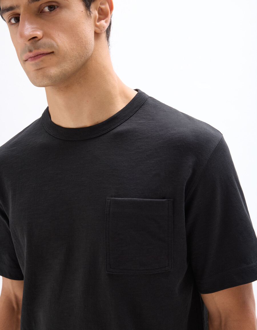 kastenförmiges t-shirt mit rundhalsausschnitt und slub-struktur