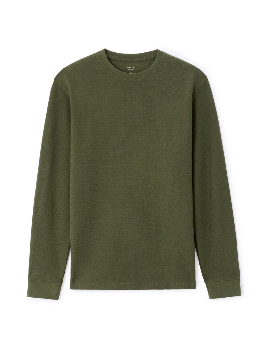 kastenförmiges geprägtes langarm-t-shirt