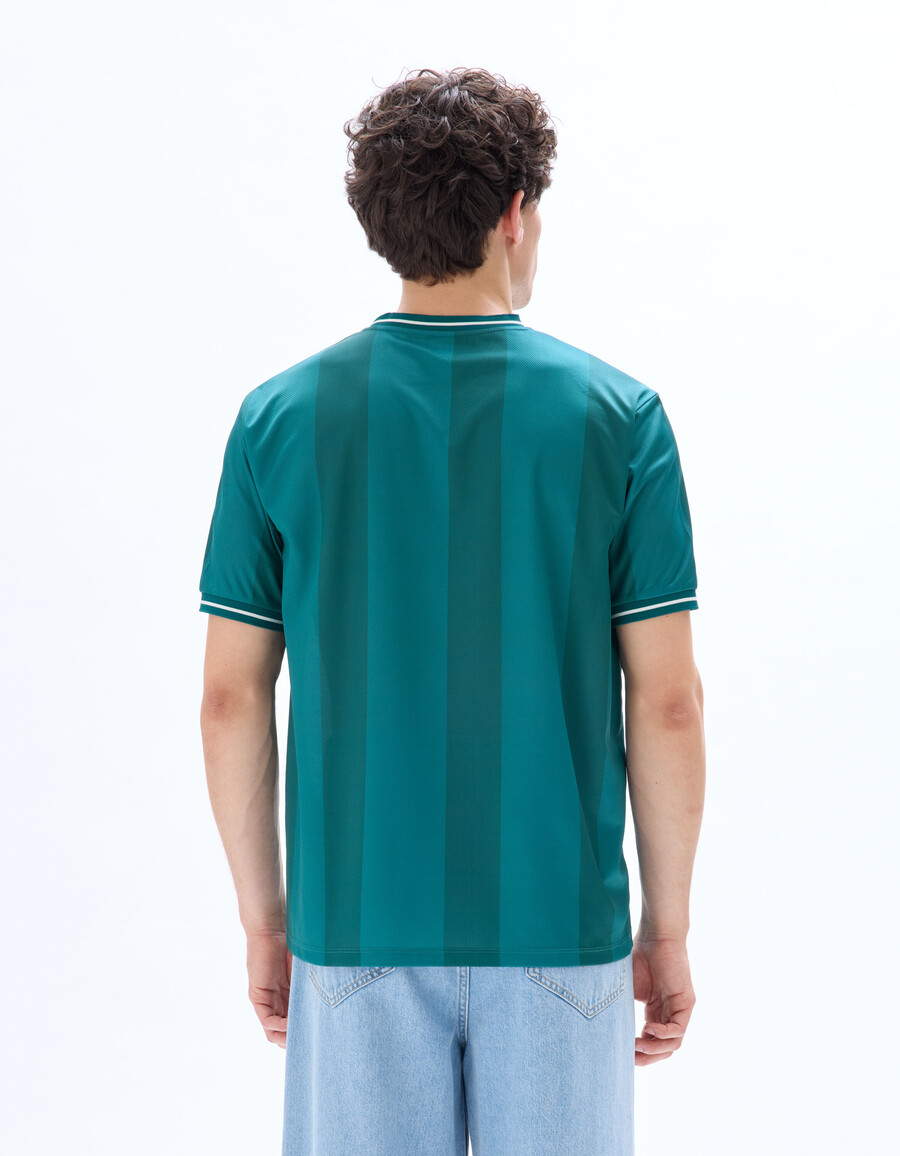 kastenförmiges polo-kragen-t-shirt