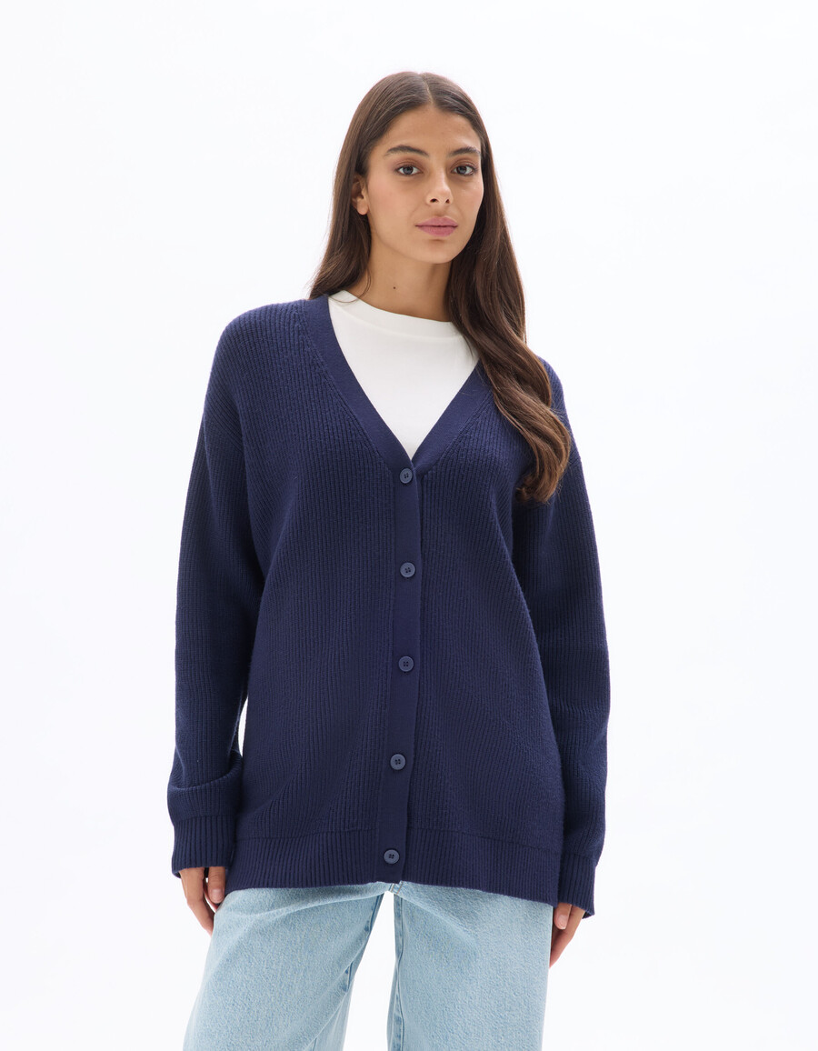 langer cardigan mit knöpfen